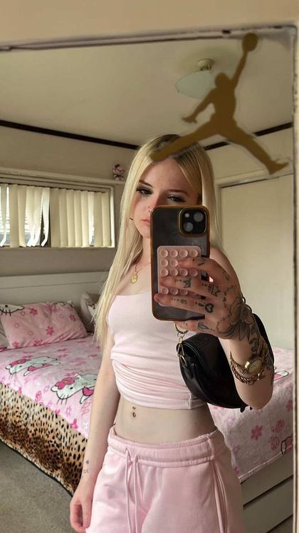 tiny_kiwi OnlyFans picture