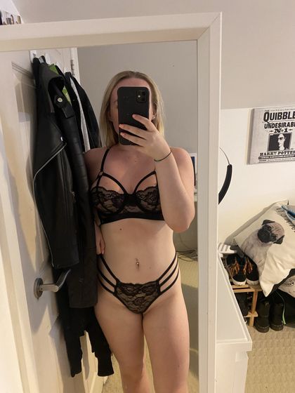 studentalyx OnlyFans picture