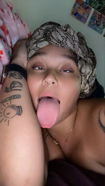 itsyellowsage OnlyFans picture