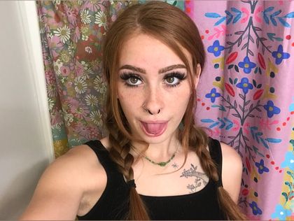 violettesays OnlyFans picture