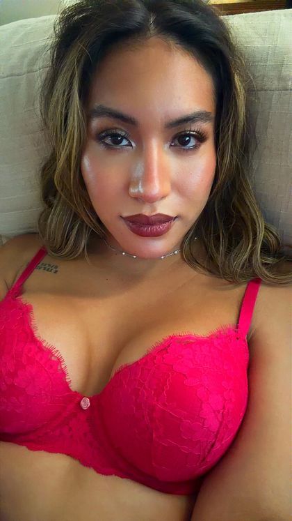 sweetmisspetite OnlyFans picture