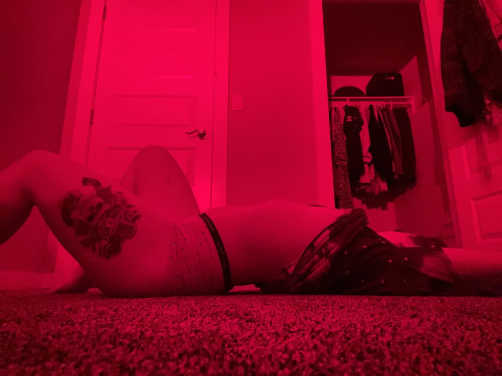momnextdoor94 OnlyFans profile picture