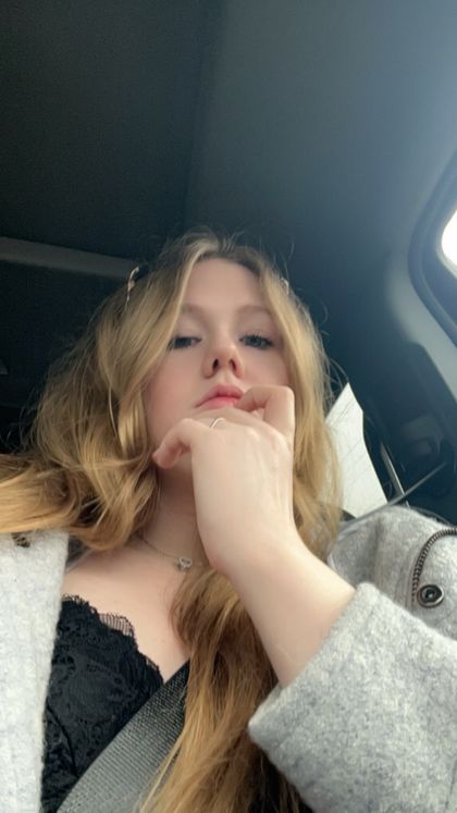 liveintheskyy OnlyFans picture