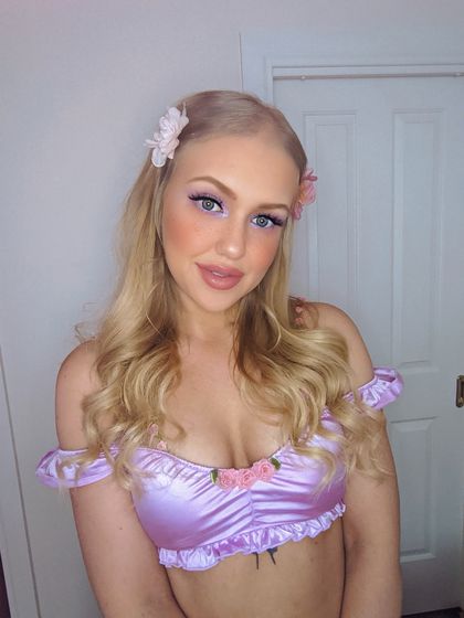 aprileve444 OnlyFans picture
