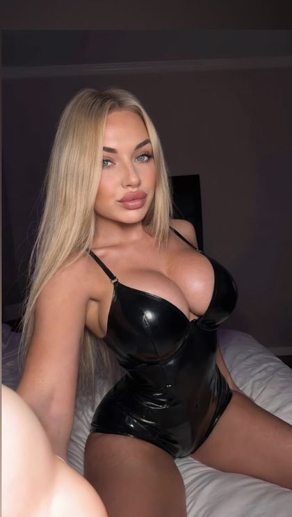 billiondollarbarbii OnlyFans picture