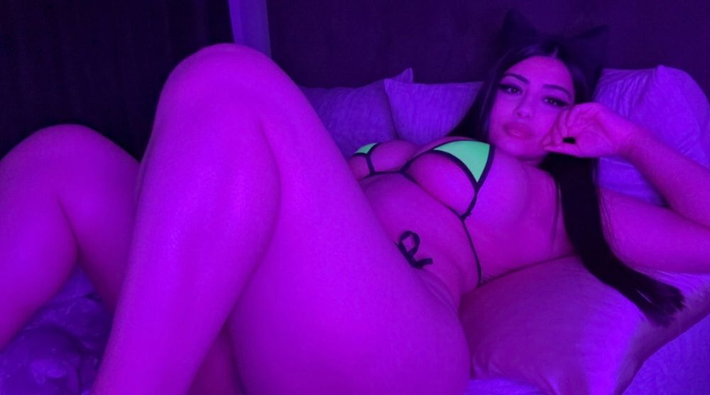 vale.castroxxx OnlyFans profile picture