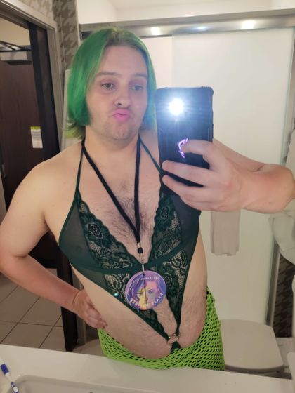 weebers OnlyFans picture