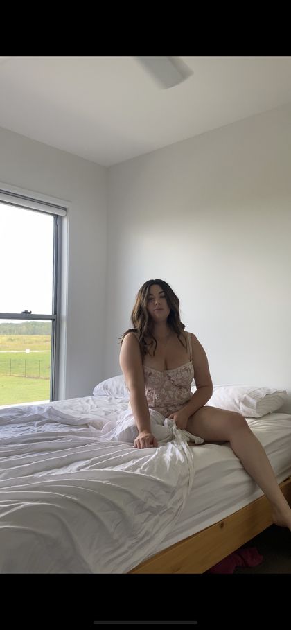 curvylovelanguage OnlyFans picture