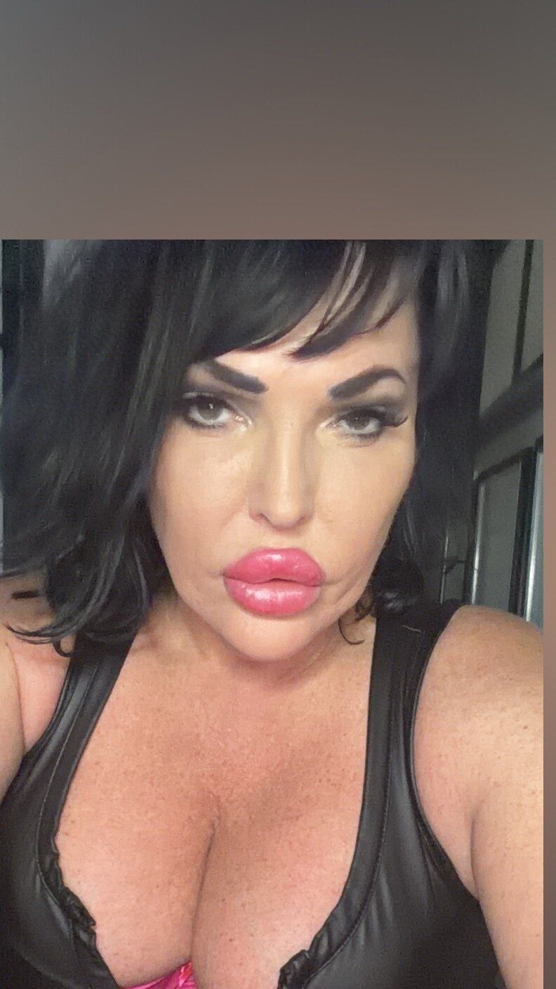 british-enhanced-ts OnlyFans profile picture