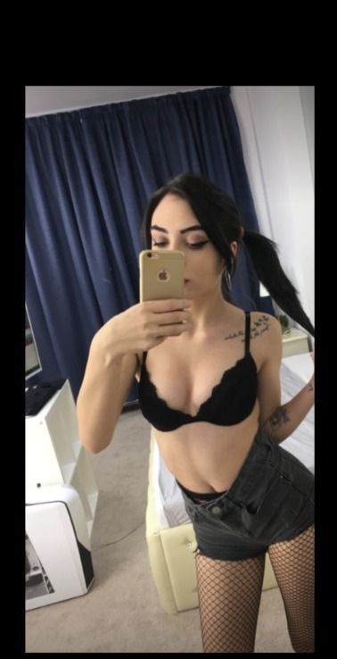 foxyalice1 OnlyFans picture