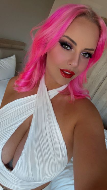 tenaciouscurves OnlyFans picture