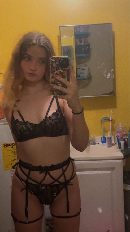 alaskarose324 OnlyFans picture