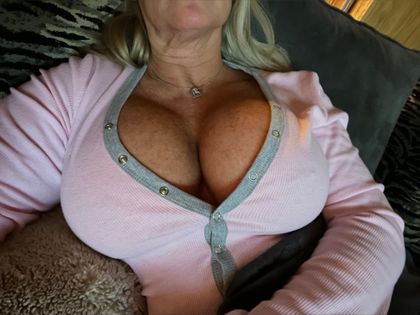 lilbitnotty OnlyFans picture