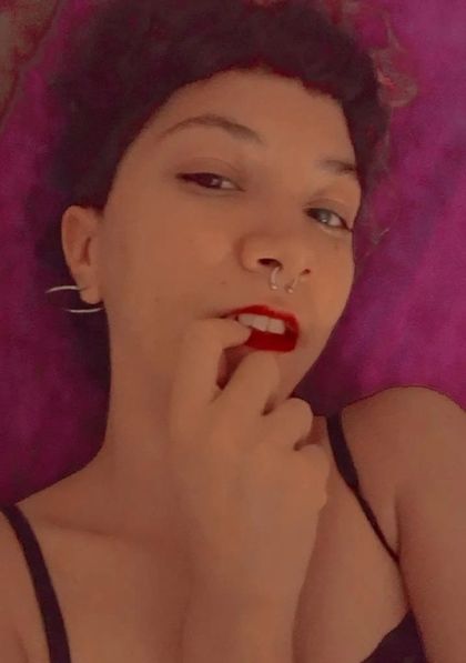 petiteema OnlyFans picture