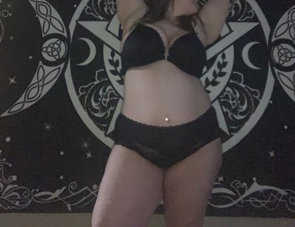 mikkibabywitch OnlyFans picture