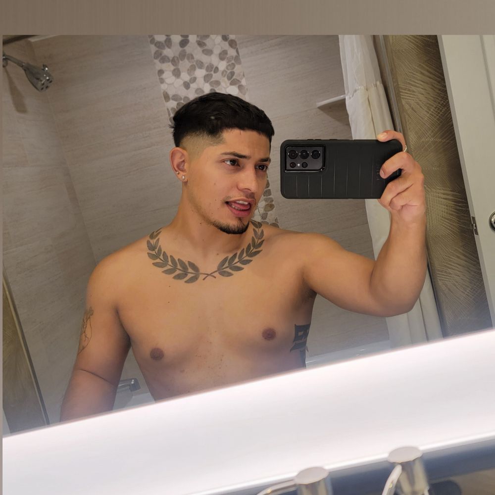 ooh.who.is.he OnlyFans profile picture