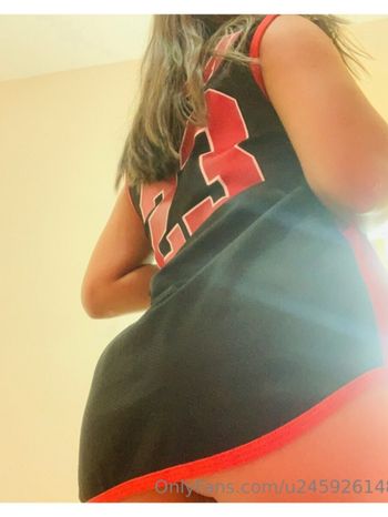 lizvares OnlyFans profile picture