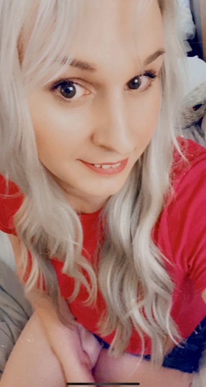 clairesquaredfree OnlyFans picture