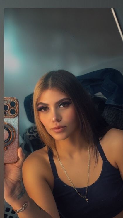 ziastrips420 OnlyFans picture