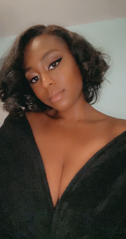 luxuryelesia OnlyFans picture