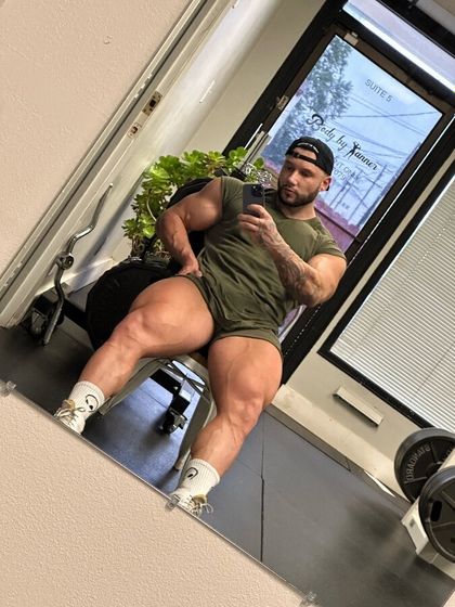 tannerflexing OnlyFans picture