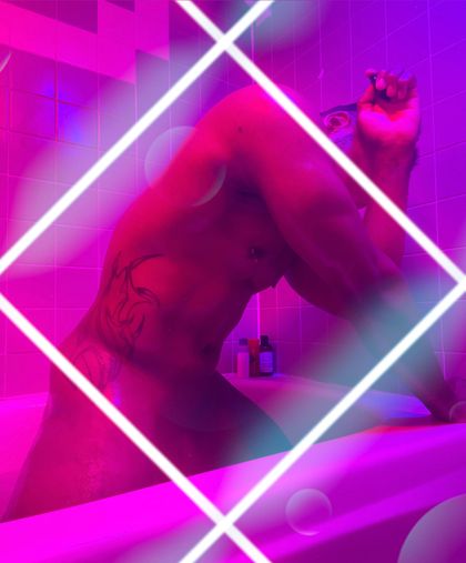 cetoneon OnlyFans picture