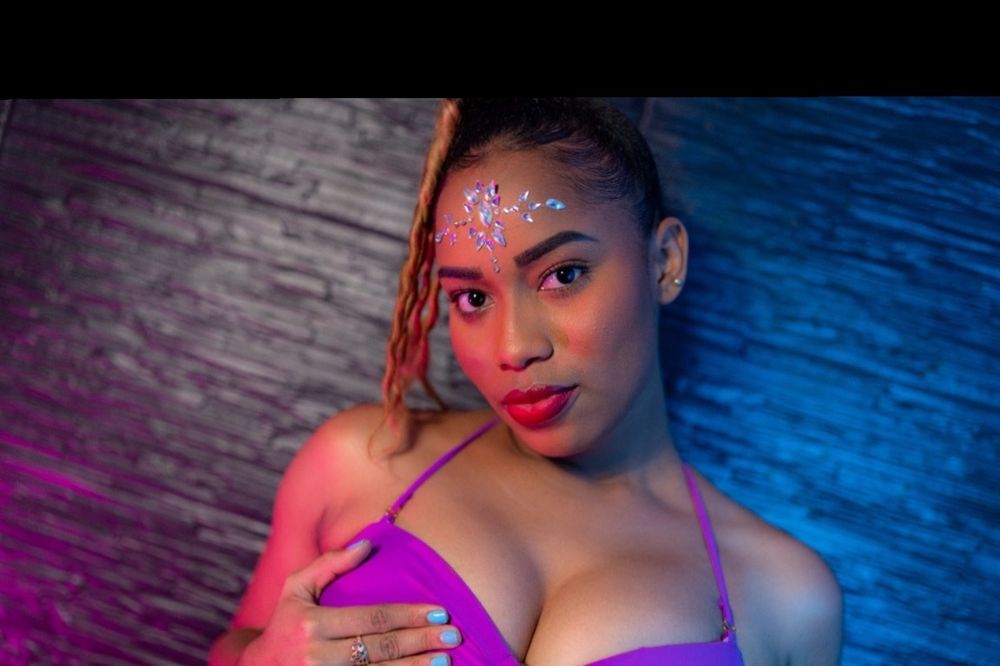 nicolevaloiss OnlyFans profile picture