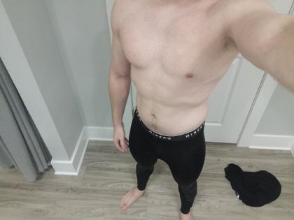 follyroad OnlyFans picture