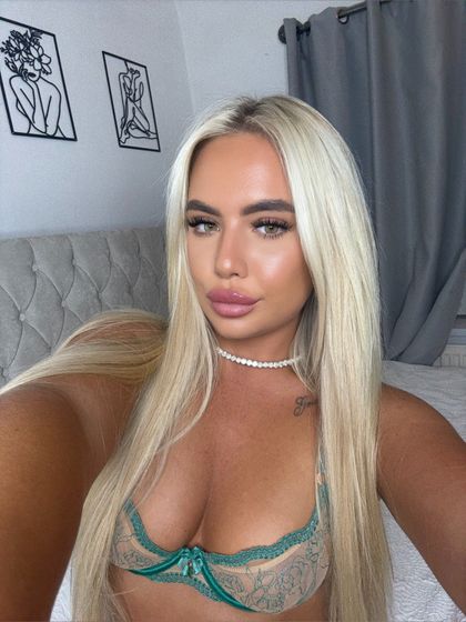 aribellaxoxo1 OnlyFans picture