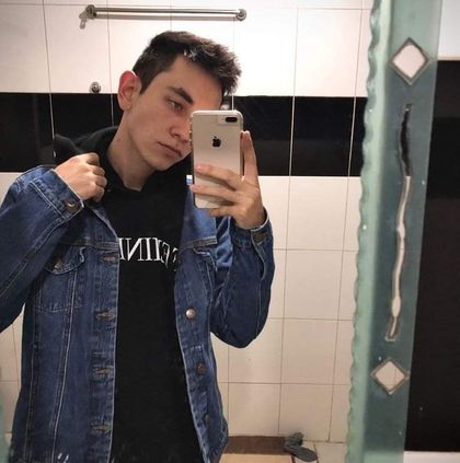 antonyevee OnlyFans picture