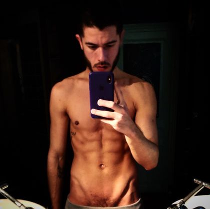 u180316064 OnlyFans picture