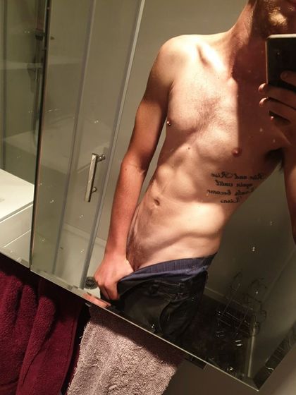 hung.south.african OnlyFans picture