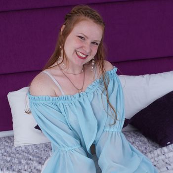 yayagingersnatch OnlyFans - Free Trial - Photos - Socials | FansMetrics.com