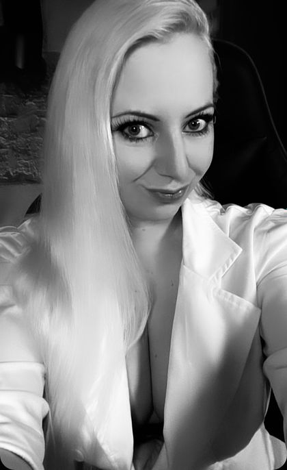 nayla_dingensens OnlyFans picture