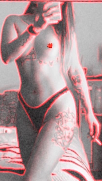nikinazar OnlyFans picture