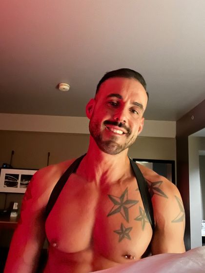 hungmusclegreek OnlyFans picture