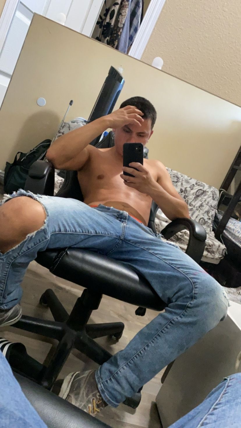 luis23240653 OnlyFans profile picture