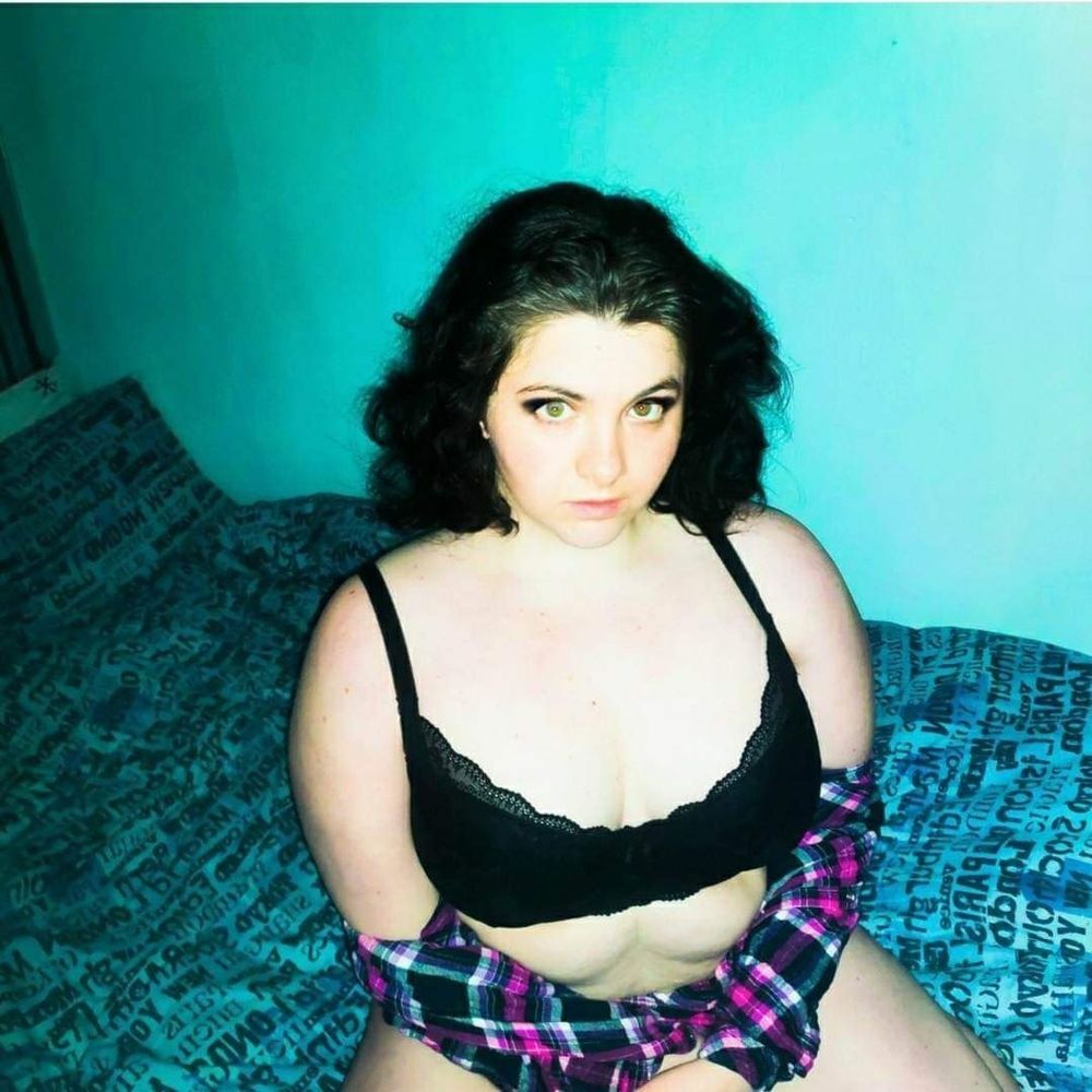 evieispoison OnlyFans profile picture