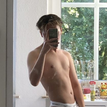 u133258800 OnlyFans picture