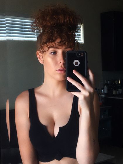curlyunhinged OnlyFans picture