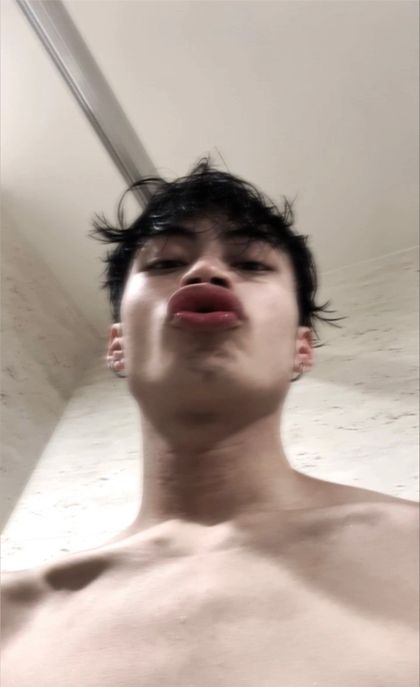 jy2210 OnlyFans picture