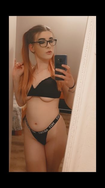 teengirl-lilly OnlyFans profile picture
