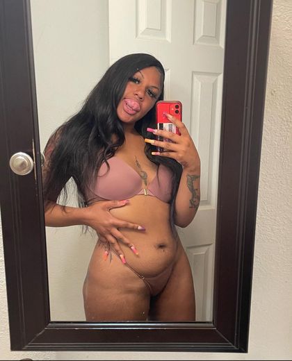 pinkypussypill OnlyFans picture