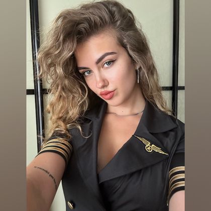 Best Hot Flight Attendant Ssbbw OnlyFans Accounts | FansMetrics.com