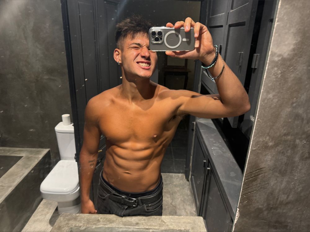 lucaslatinbabe OnlyFans profile picture