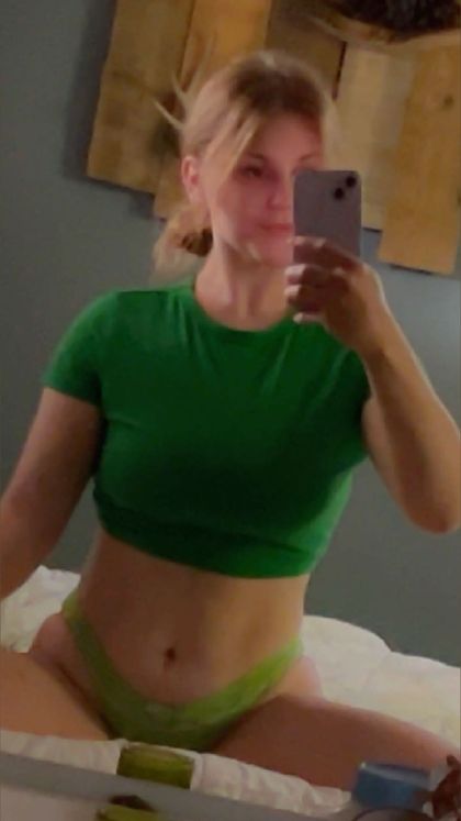 hazeybix OnlyFans picture