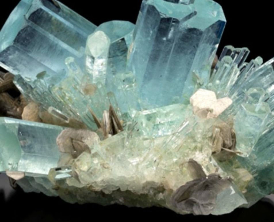 just.crystals OnlyFans profile picture
