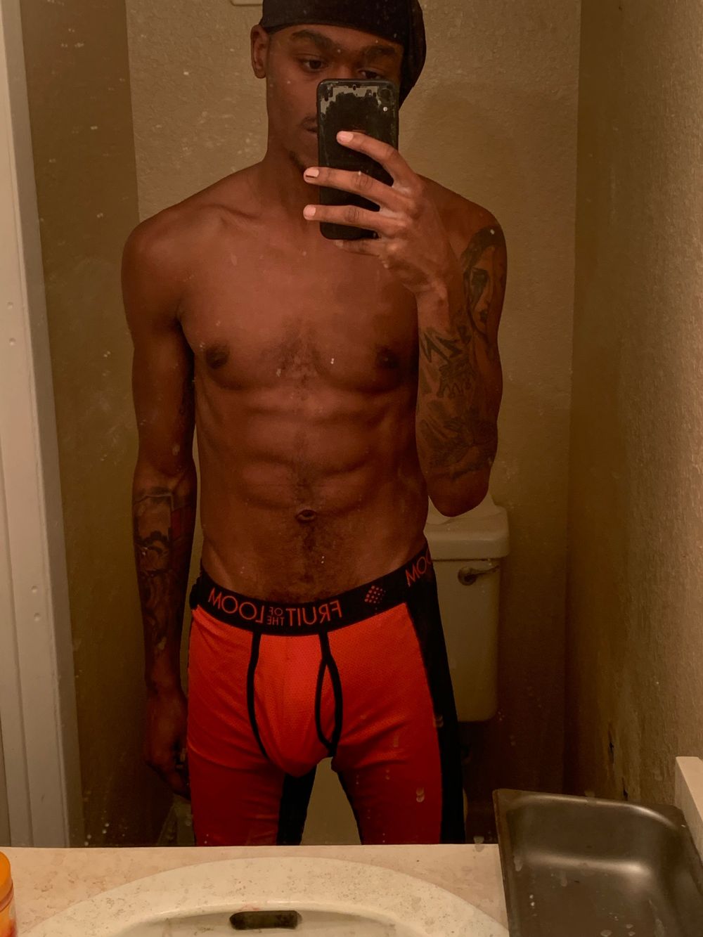 br0wn02 OnlyFans profile picture