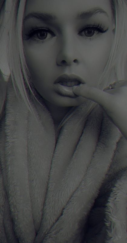 lauraadele OnlyFans picture