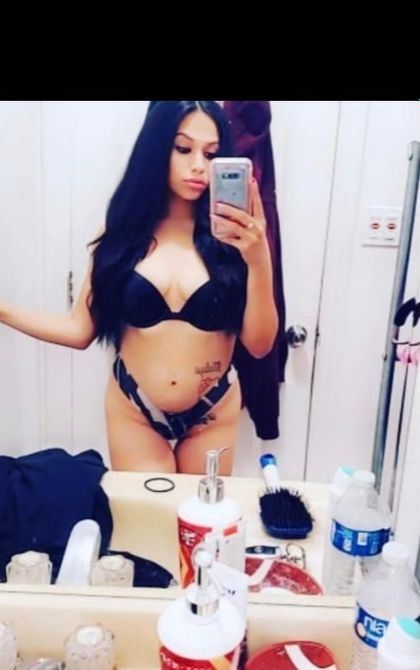 adriennemarieluv OnlyFans picture